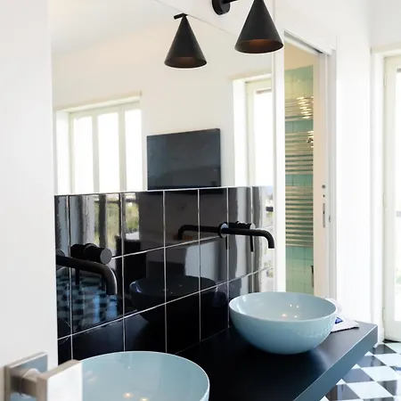 Vanity 3* Sorrento