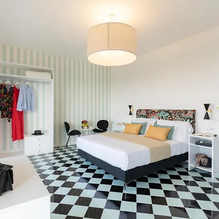 Vanity 3* Sorrent